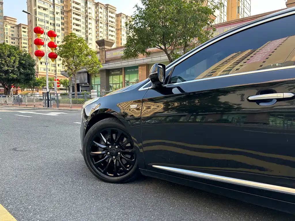 Cadillac XTS — миниатюра 4