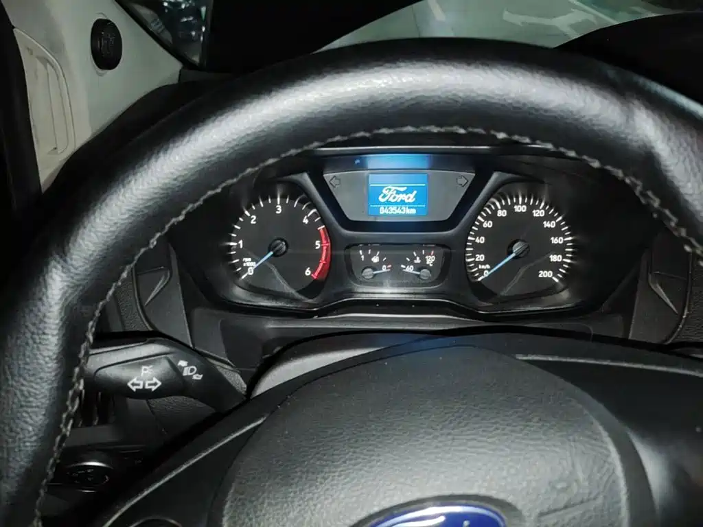 Ford Transit — миниатюра 15