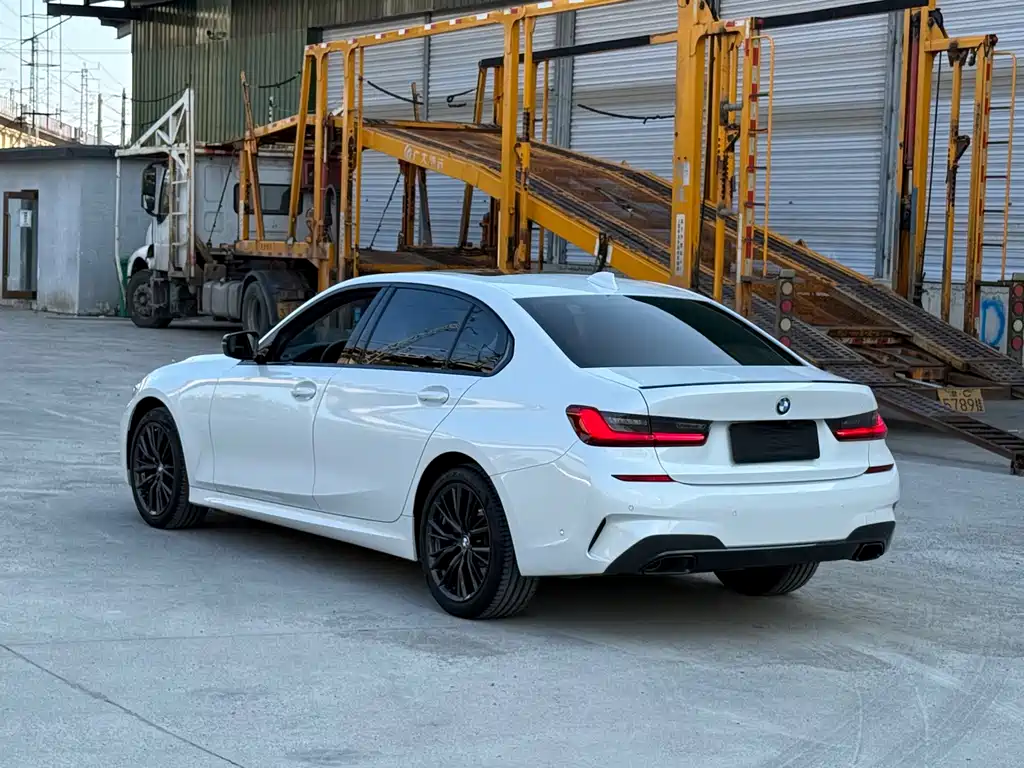 BMW 3 Series — миниатюра 5