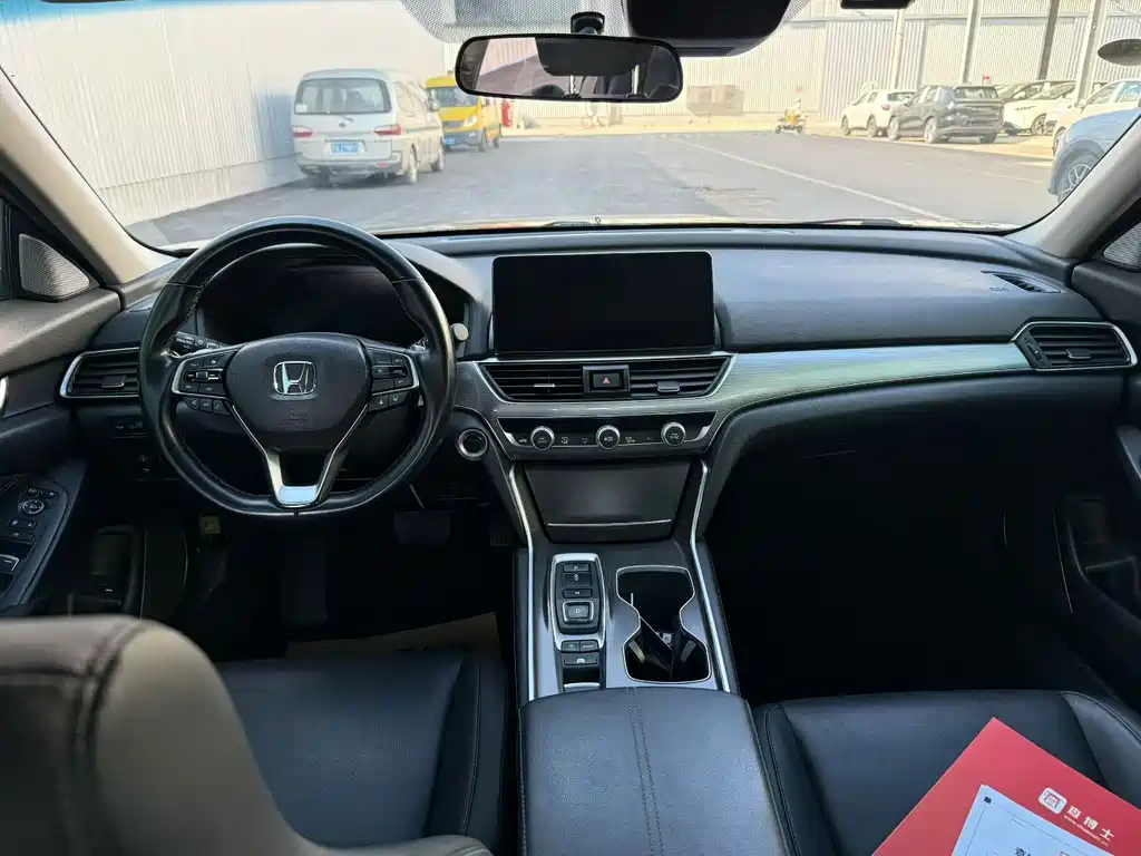 Honda Accord — миниатюра 6