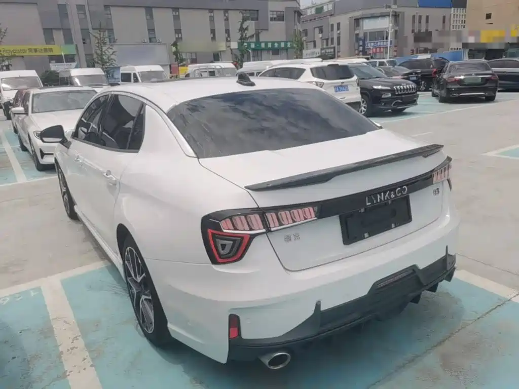 Lynk & Co 03 2019 1.5TD DCT Pro VI