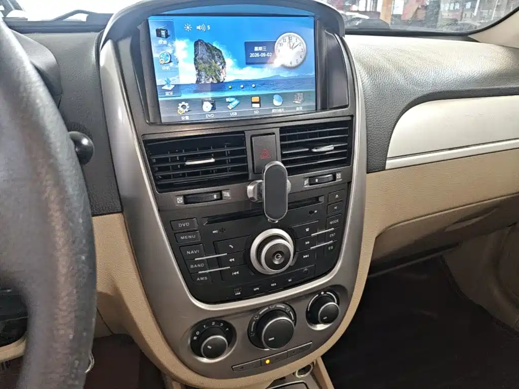 Buick Excelle — миниатюра 13