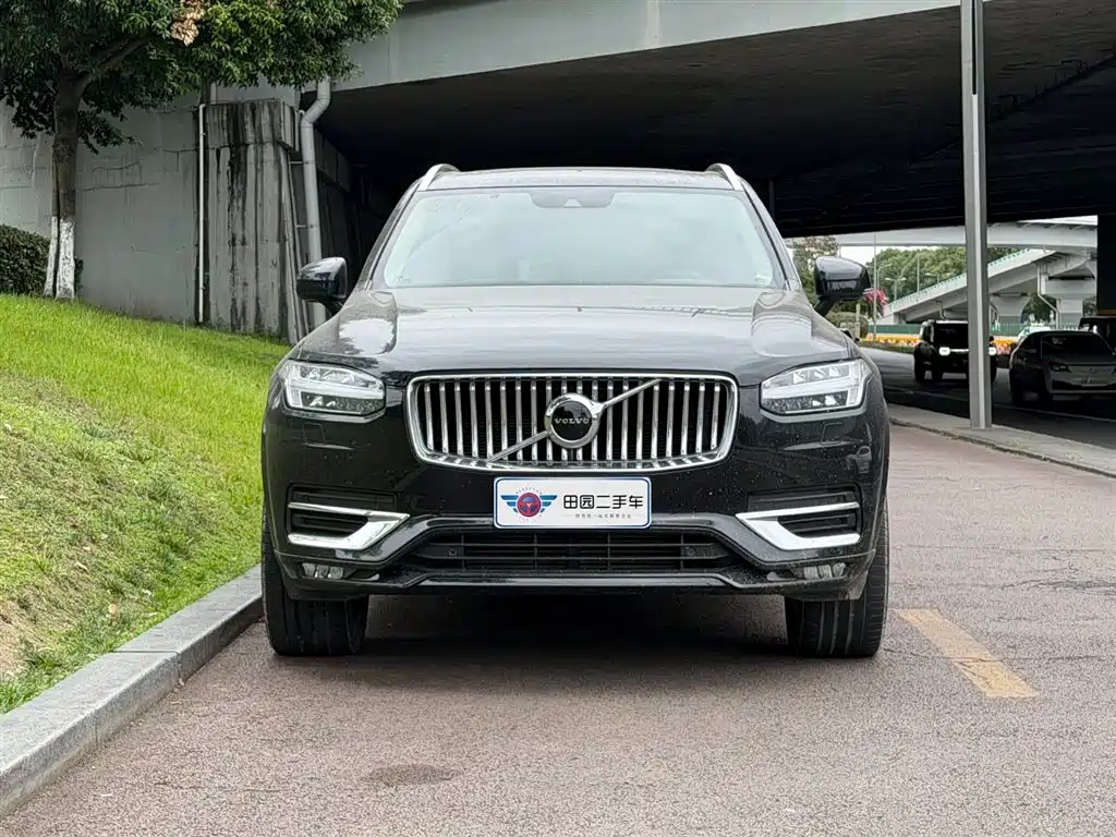Volvo XC90 2020 T6 Luxury 7 мест