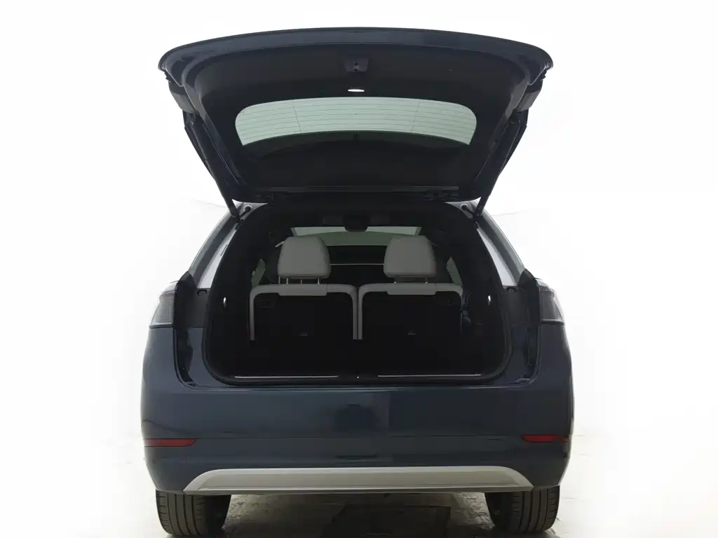 AITO ASK THE WORLD M9