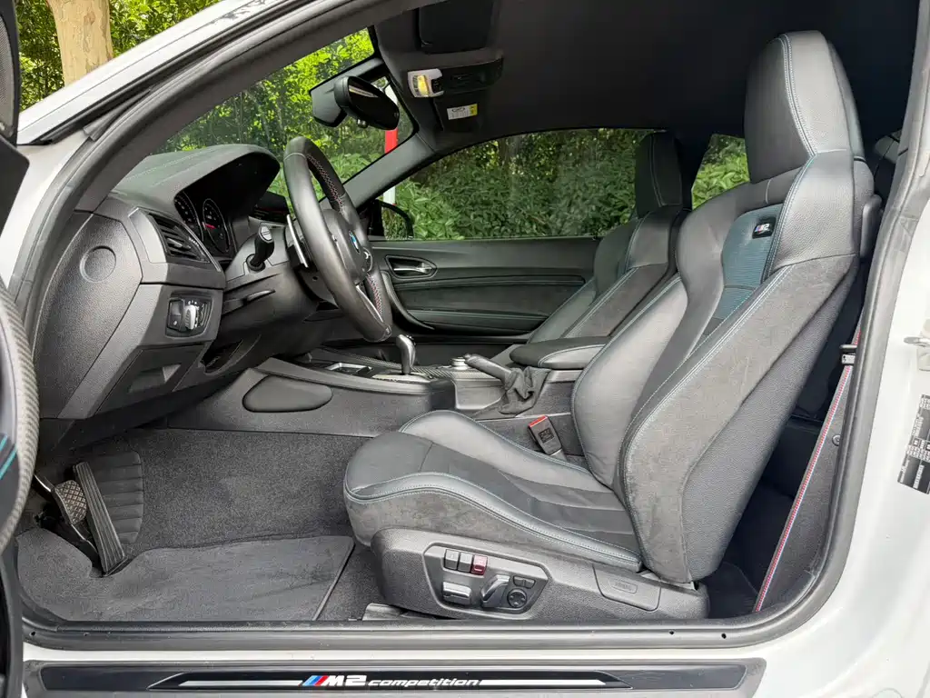 BMW M2 — миниатюра 8