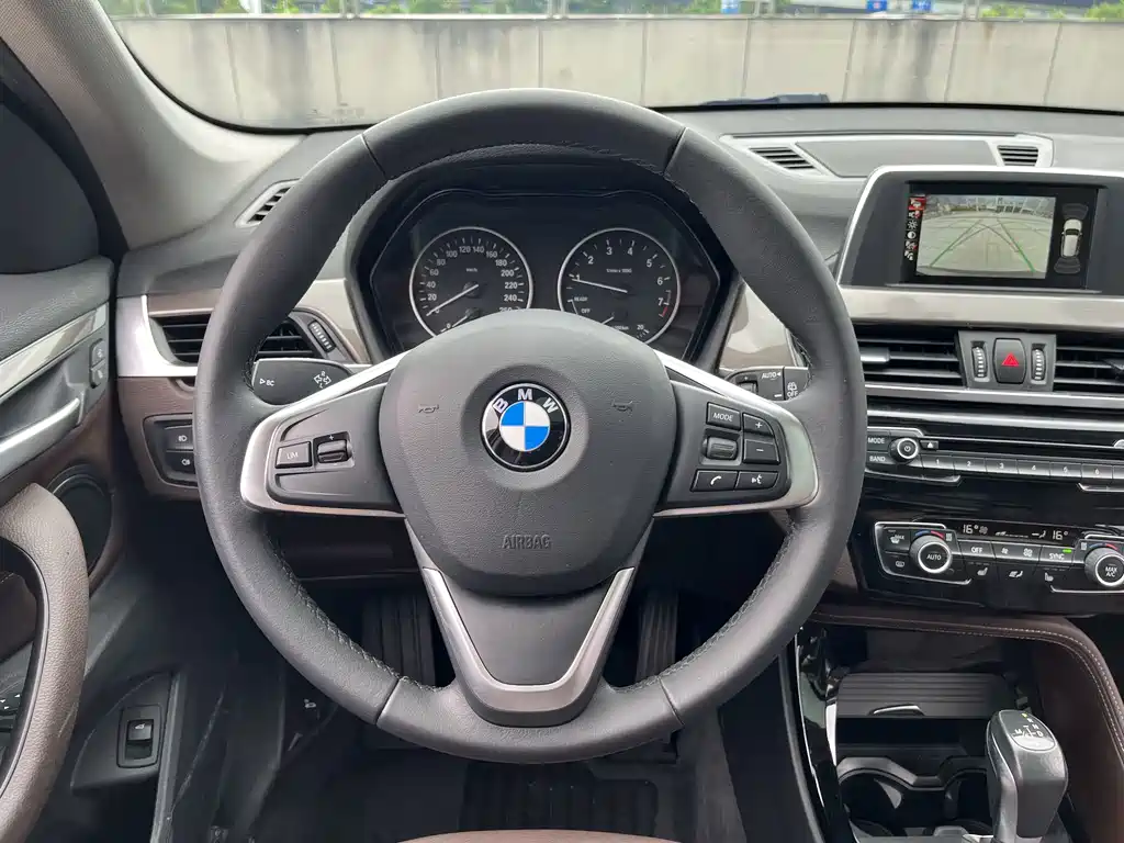 BMW X1 — миниатюра 12