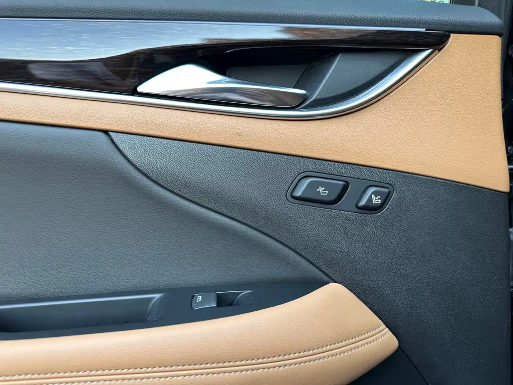 Buick LaCrosse — миниатюра 30