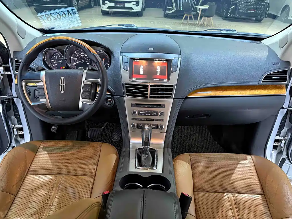Lincoln MKT 3.5T EcoBoost AWD, фото 10