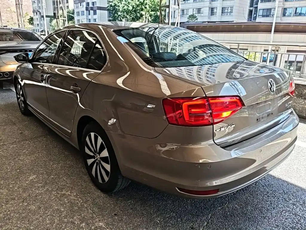 Volkswagen Sagitar — миниатюра 5