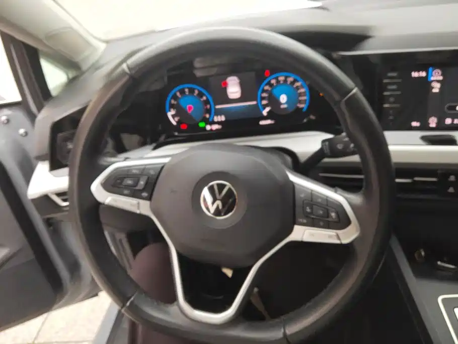 Volkswagen Golf — миниатюра 15