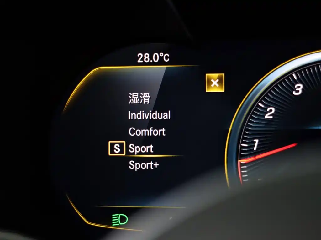 Mercedes-Benz AMG GT — миниатюра 12