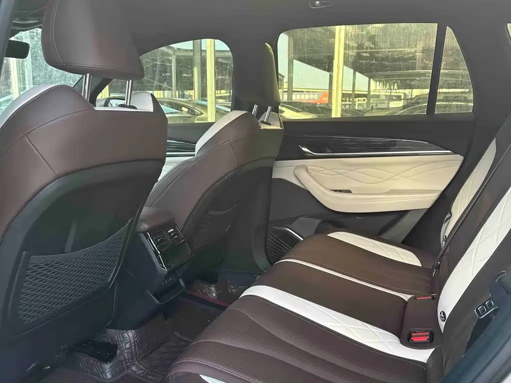 Geely Xingyue L — миниатюра 4