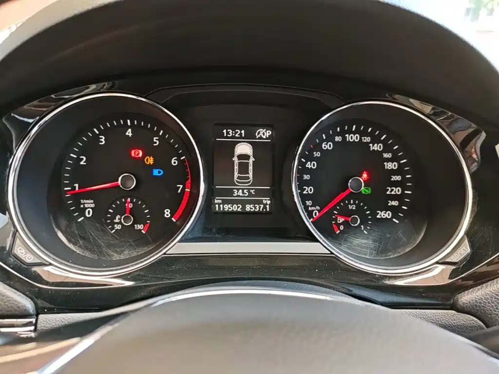 Volkswagen Sagitar — миниатюра 12