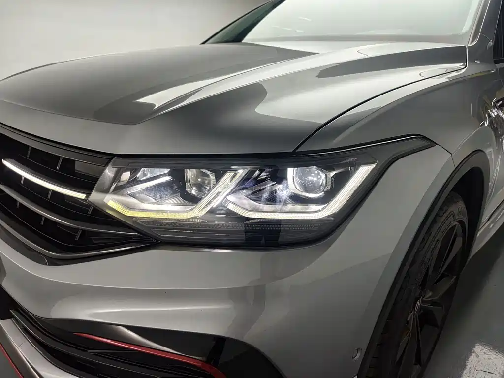Volkswagen Tiguan X — миниатюра 8