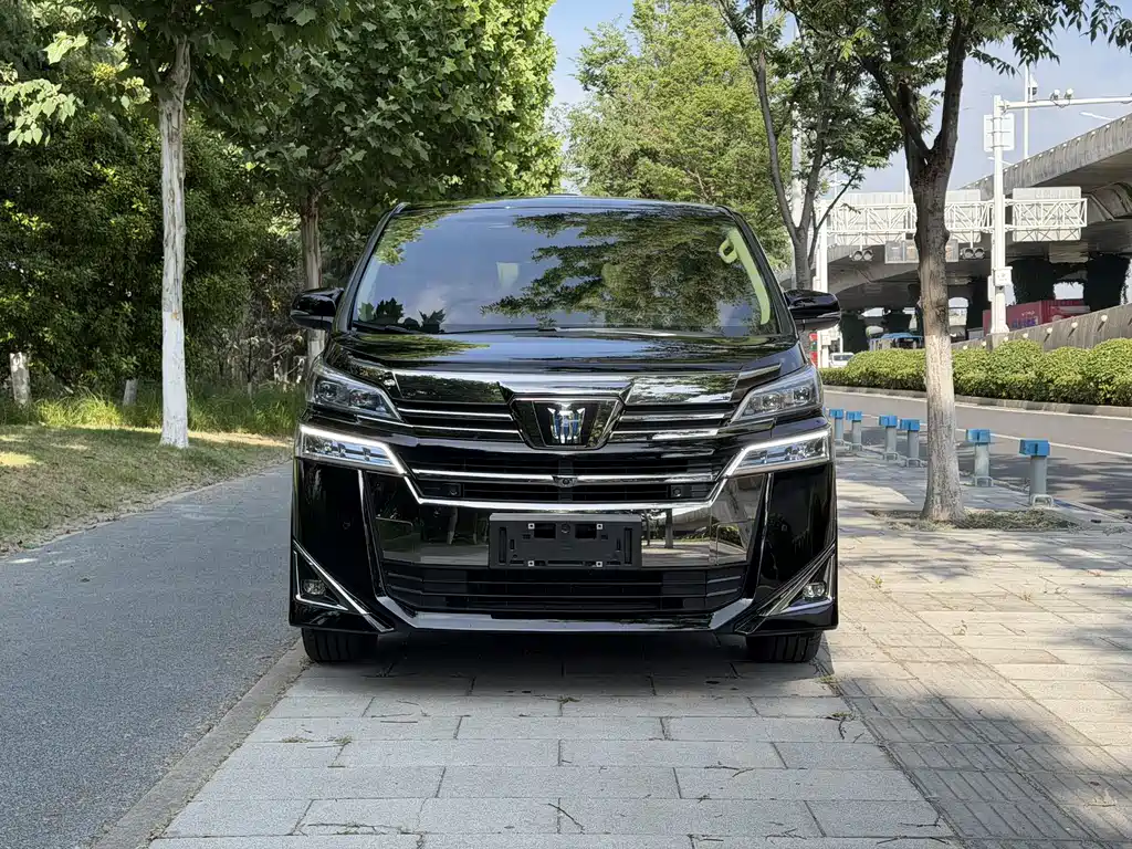 Toyota Vellfire 2021 2.5L HV Luxury