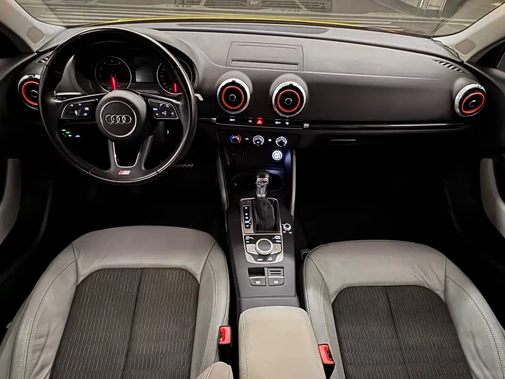 Audi A3 2017 Limousine 35 TFSI Fashion