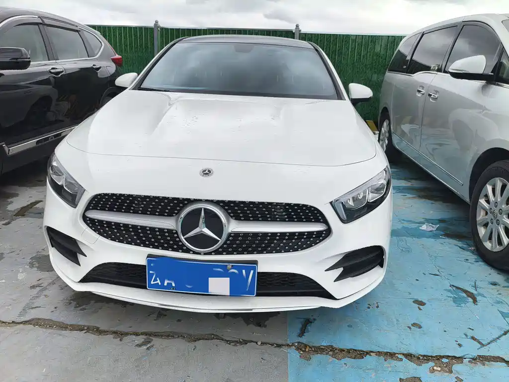 MERCEDES-BENZ A CLASS