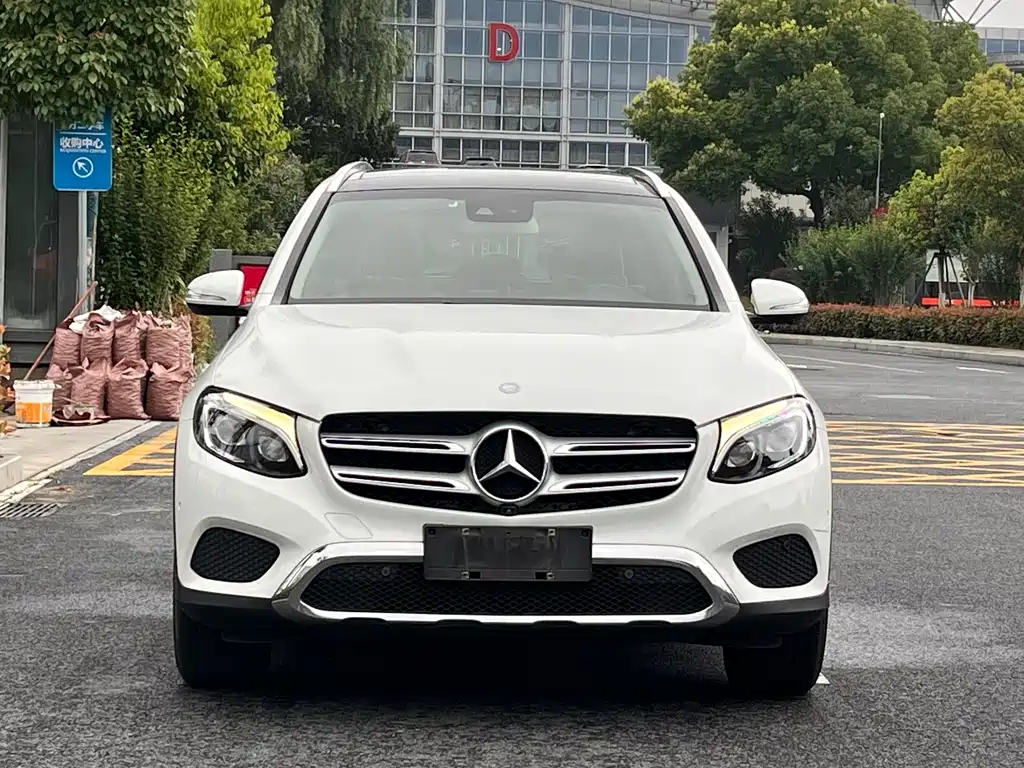 Mercedes-Benz GLC 2016 GLC 300 4MATIC