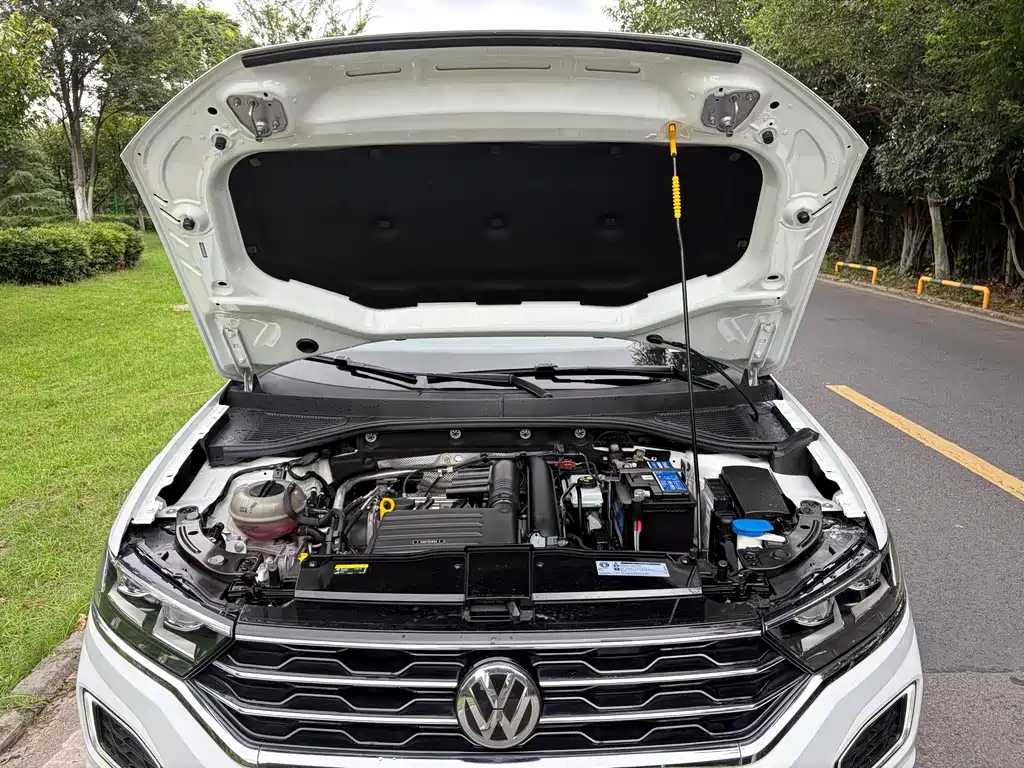 Volkswagen T-Roc — миниатюра 10