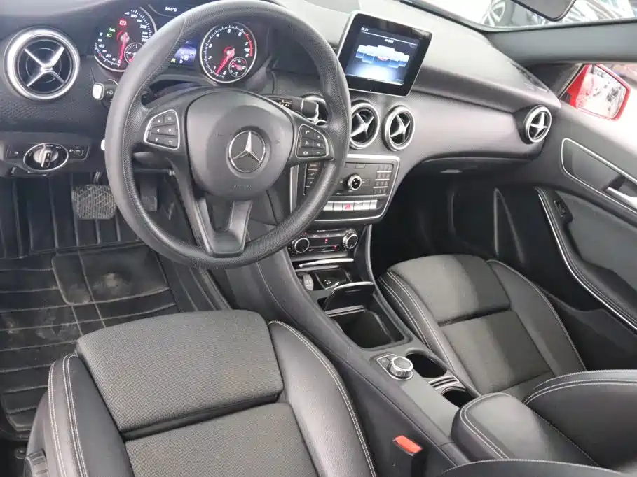 Mercedes-Benz A-Class (Import) — миниатюра 10