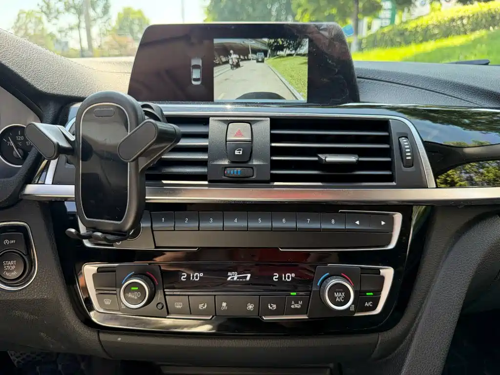 BMW 3 Series — миниатюра 10