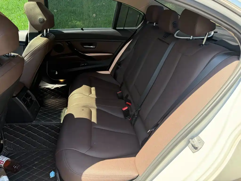 BMW 3 Series — миниатюра 12