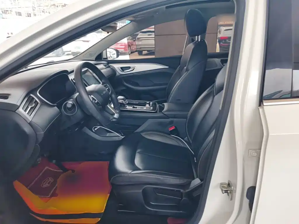 Roewe i6 MAX New Energy — миниатюра 15