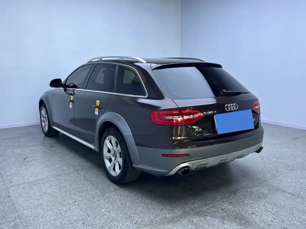 Audi A4 (Import) — миниатюра 9