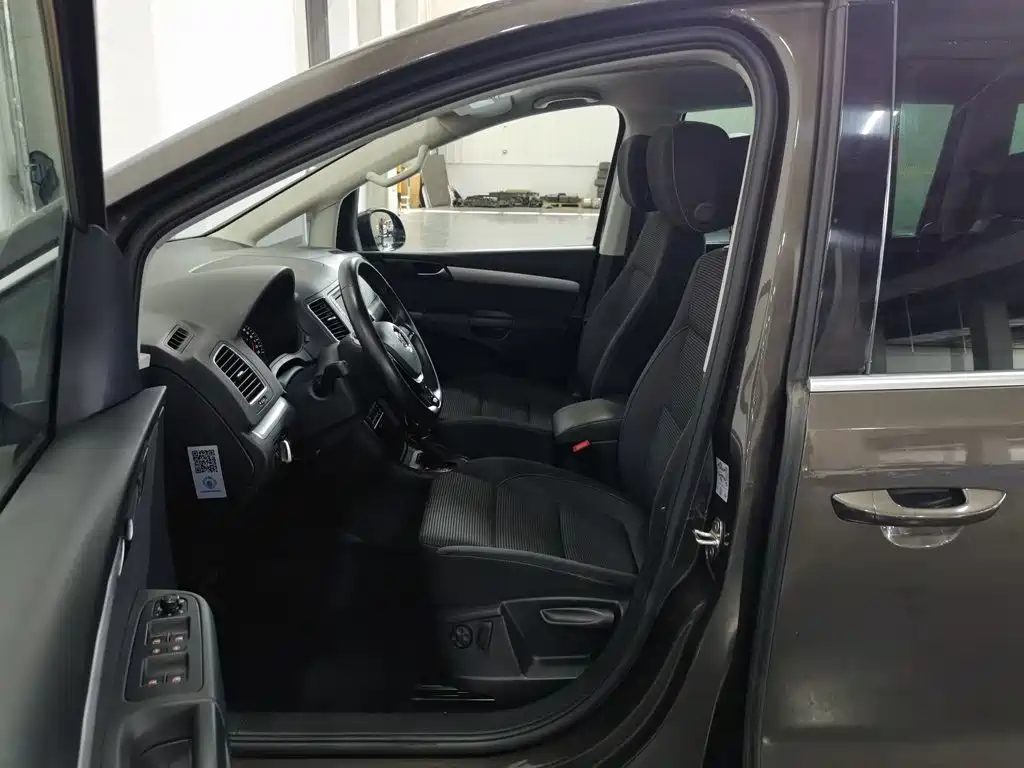 Volkswagen Sharan — миниатюра 10