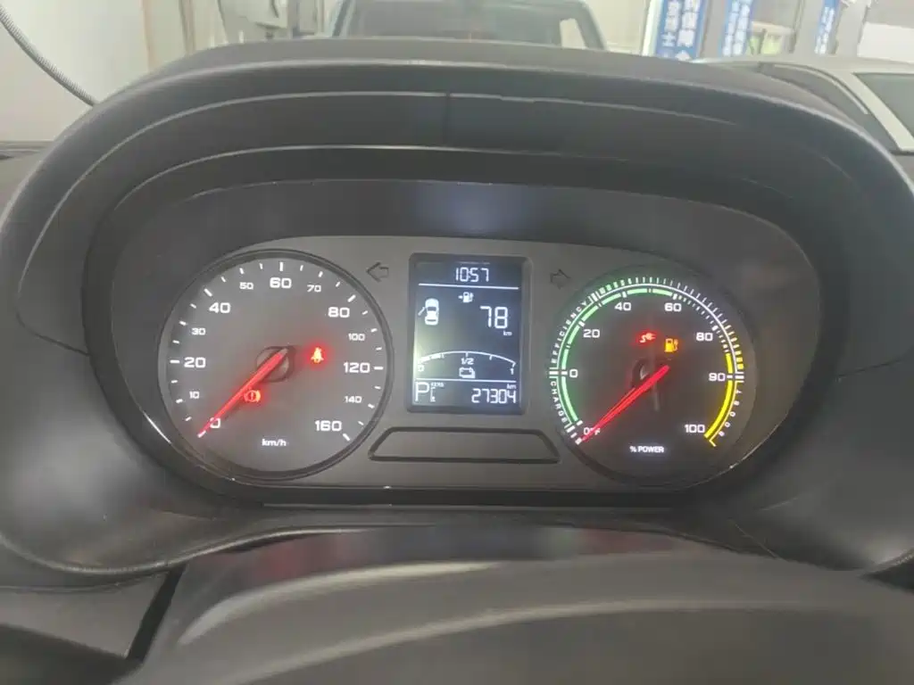 Roewe Clever — миниатюра 12