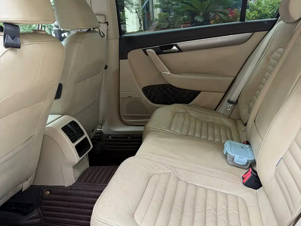 Volkswagen Magotan — миниатюра 6