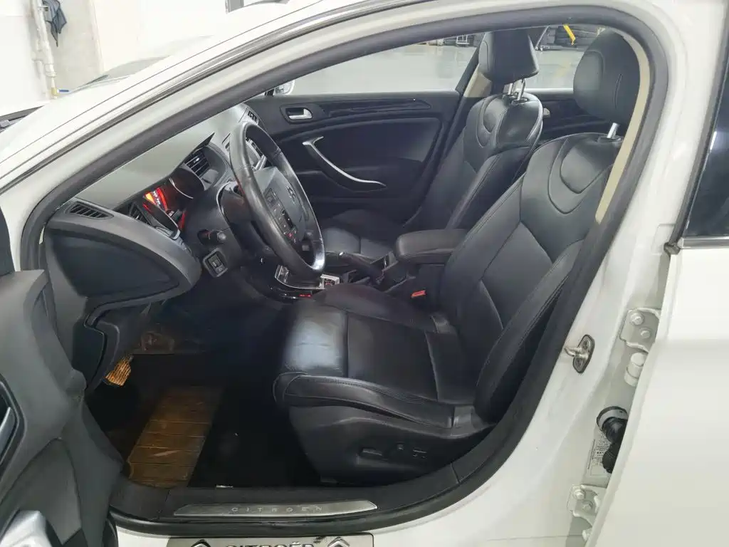Citroen C5 — миниатюра 10