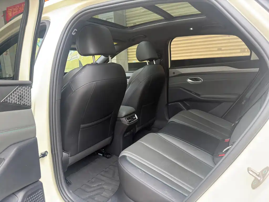 BYD Qin L — миниатюра 5