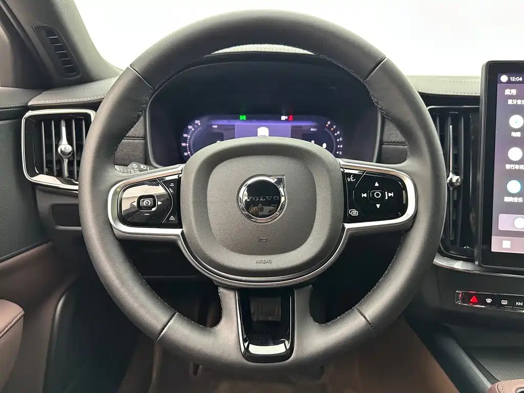 Volvo S90 — миниатюра 25
