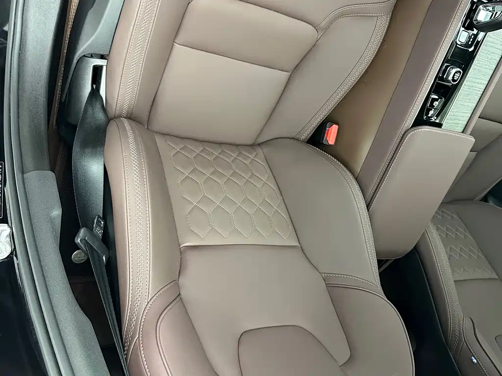 Volvo S90 — миниатюра 47