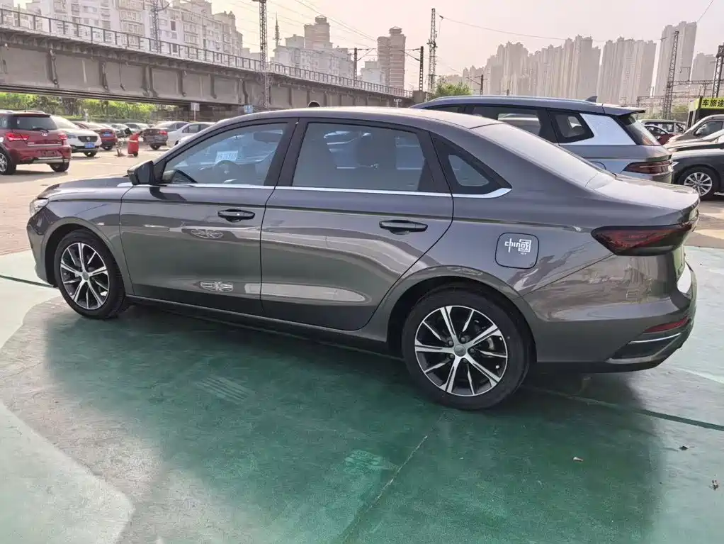 Geely Emgrand — миниатюра 4
