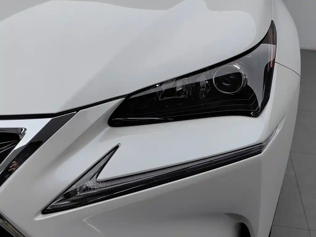 Lexus NX — миниатюра 7