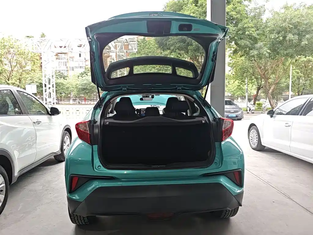Toyota C-HR 2020 2.0L Lead