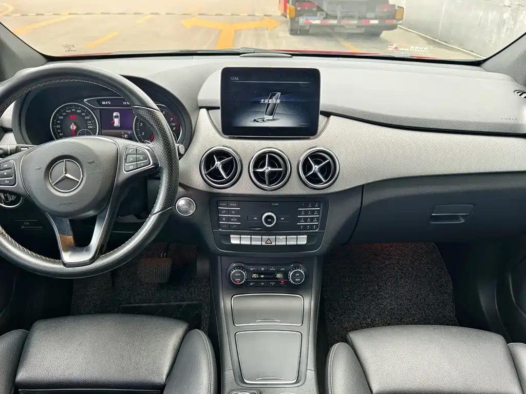 Mercedes-Benz B-Class — миниатюра 10