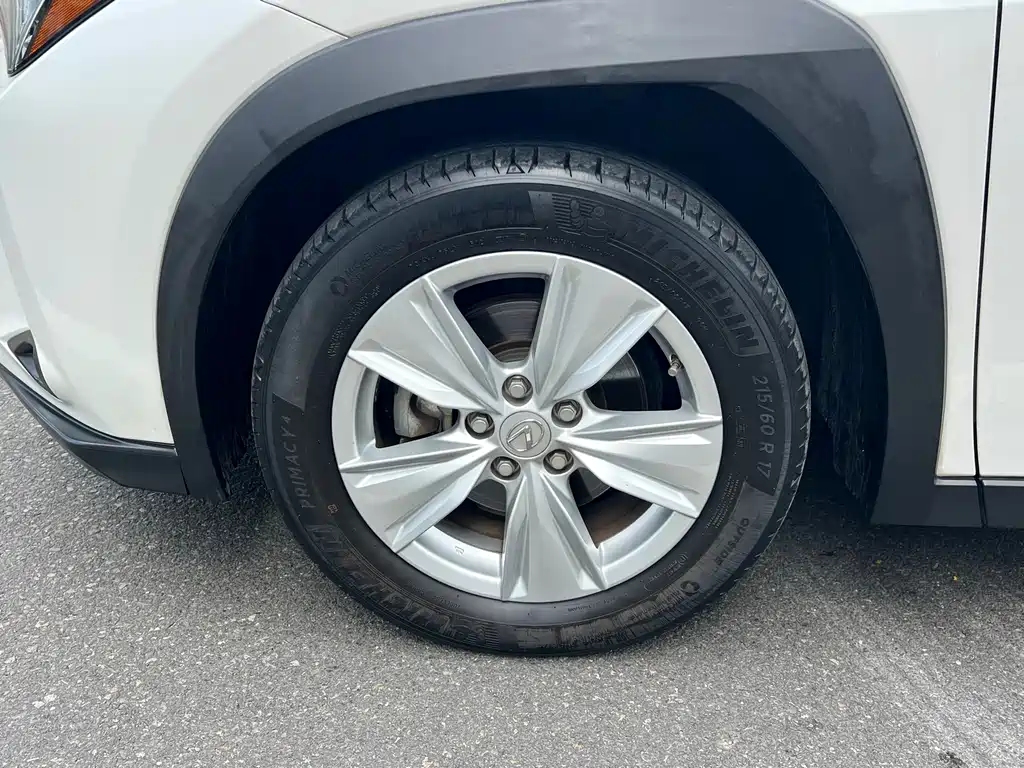 Lexus UX — миниатюра 14