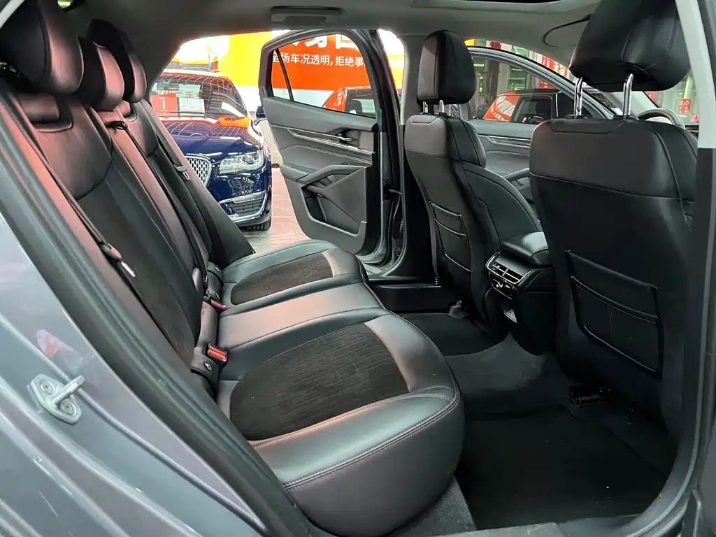 Ford Mondeo — миниатюра 10