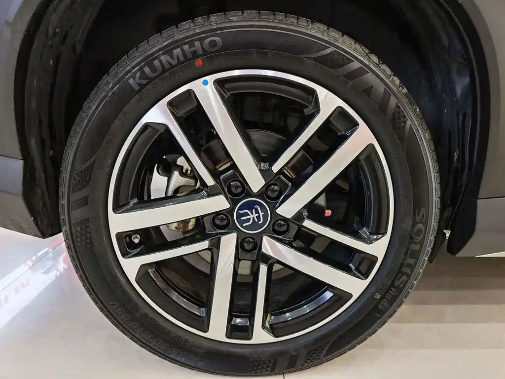 BYD L DM-i — миниатюра 16