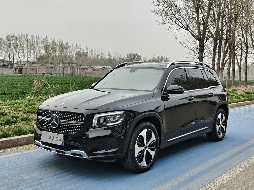 Mercedes-Benz GLB 2023