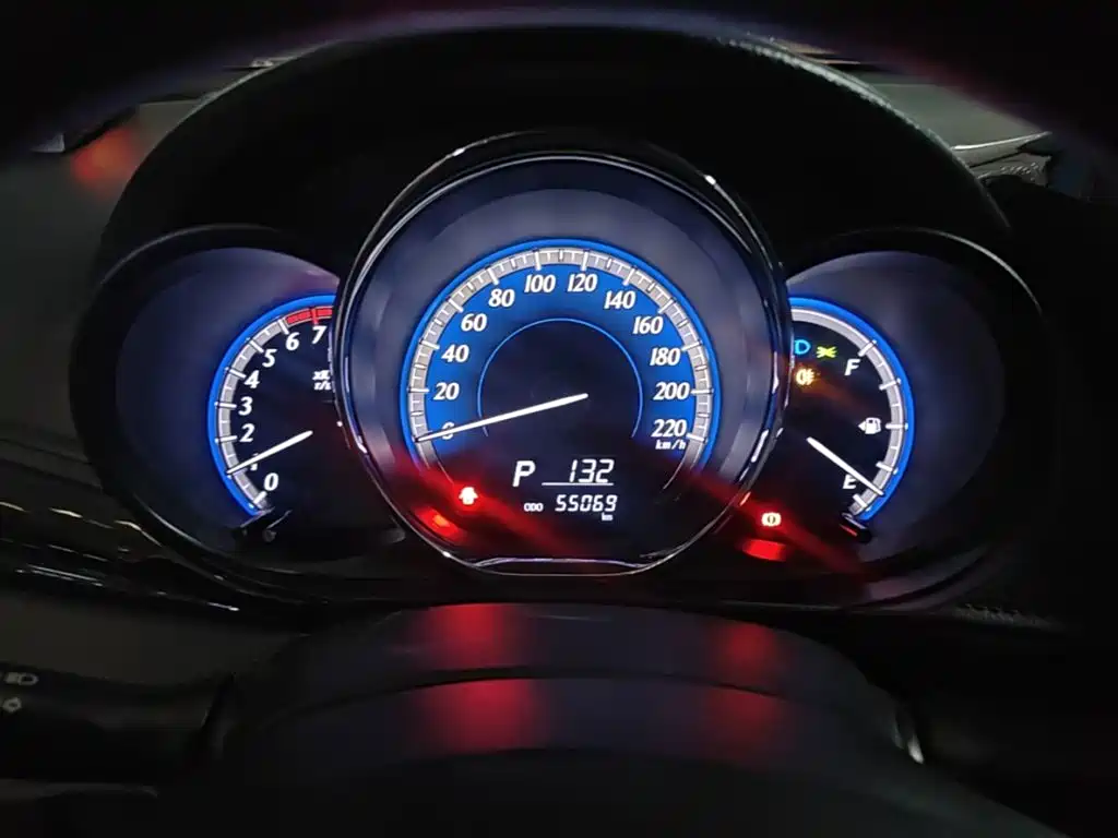 Toyota Yaris L — миниатюра 12
