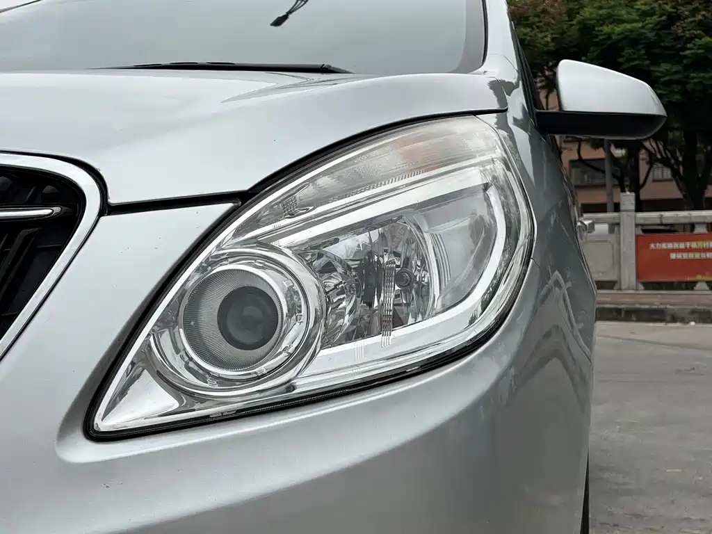 Buick GL8 2018 28T Comfort VI