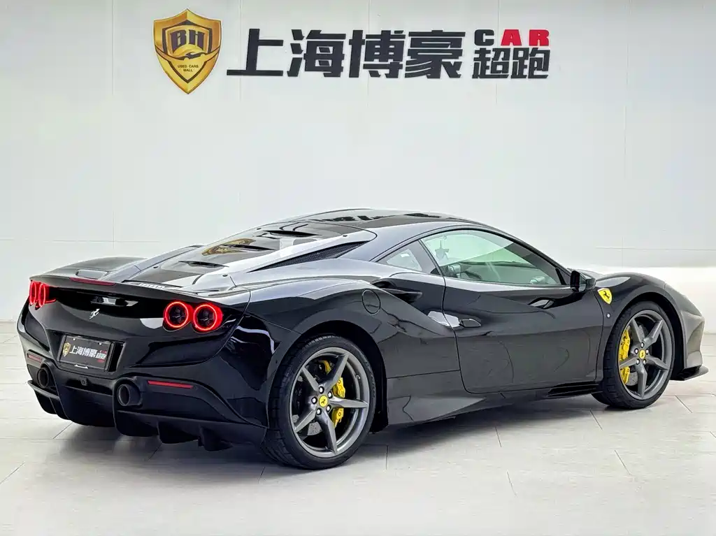 Ferrari F8 — миниатюра 5
