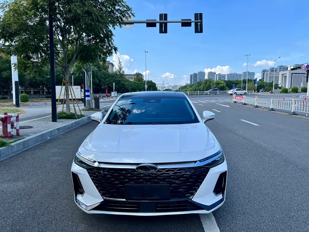 CHERY ARRIZO 8