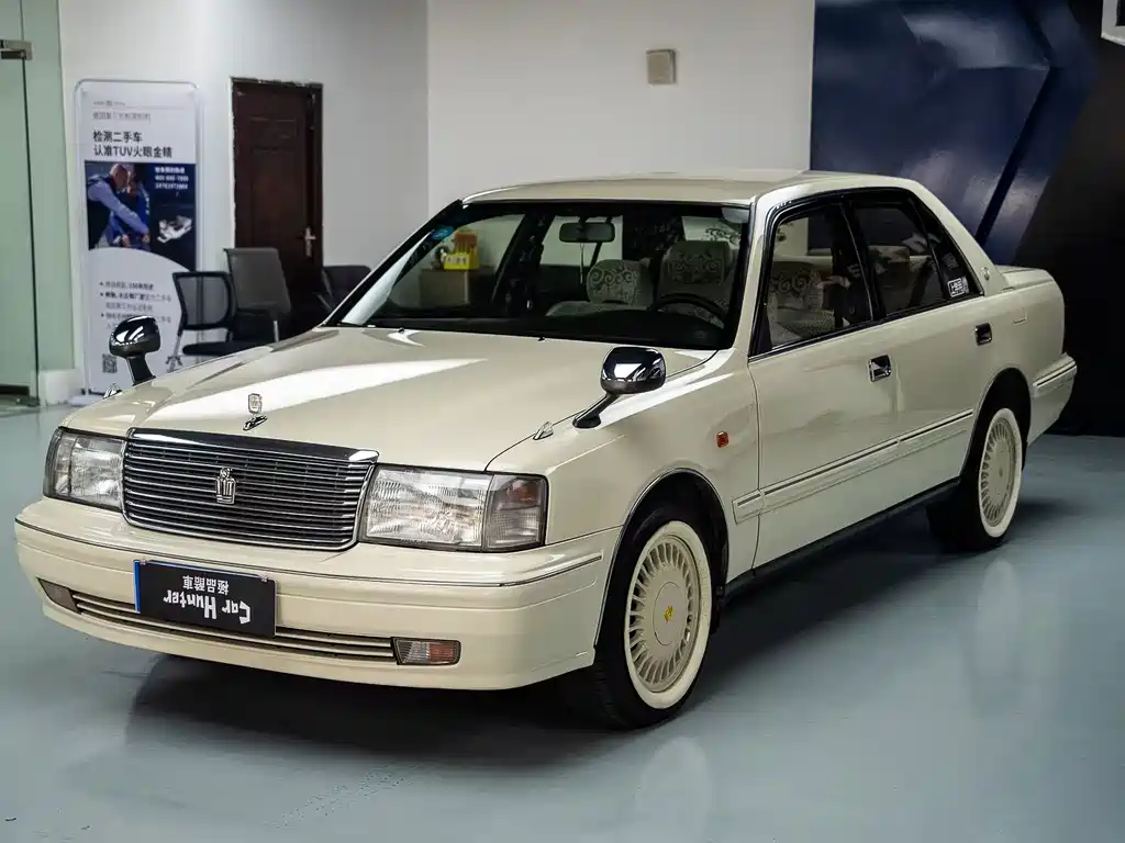 Toyota Crown (Import)