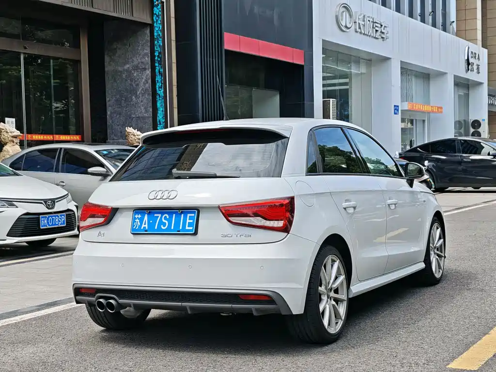 Audi A1 2016 30 TFSI Sportback S Line Sport