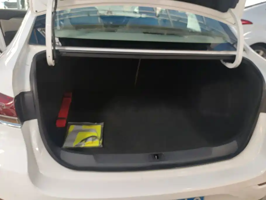 Buick Excelle — миниатюра 4